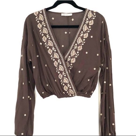 Nordstrom Crop Top V-Neck - Picture 1 of 4